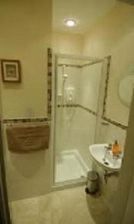 Apple Tree House Hotel Redhill  Room photo