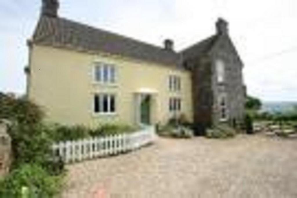 Apple Tree House Hotel Redhill  Exterior photo